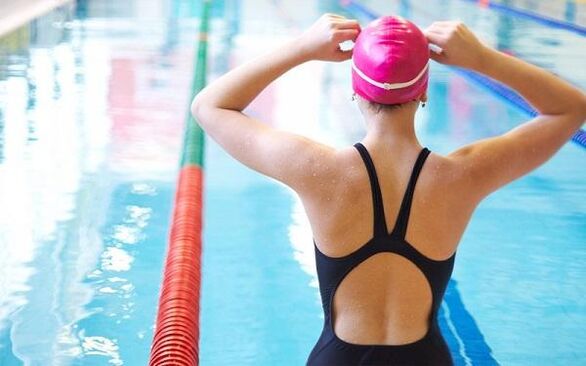 peldēšana ar dzemdes kakla osteohondrozi